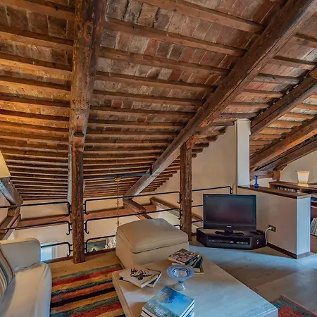 Giudecca Tatil Evi